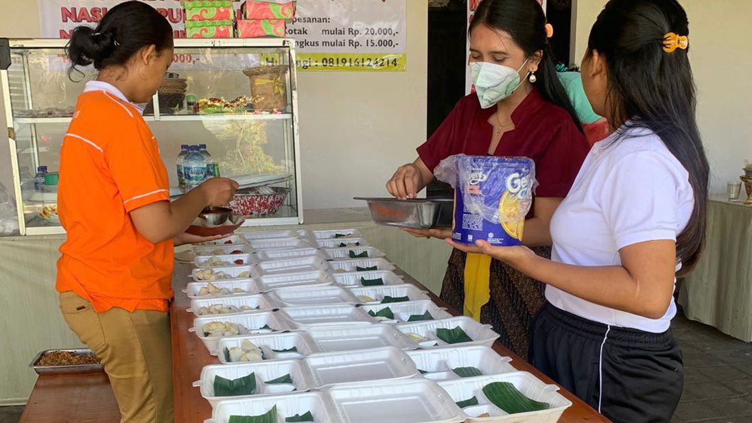 podiumnews.com-Terapkan Ekonomi Berdikari, KMHDI Denpasar-Puri Racik Garden Kerjasama di Pameran Bali Bangkit